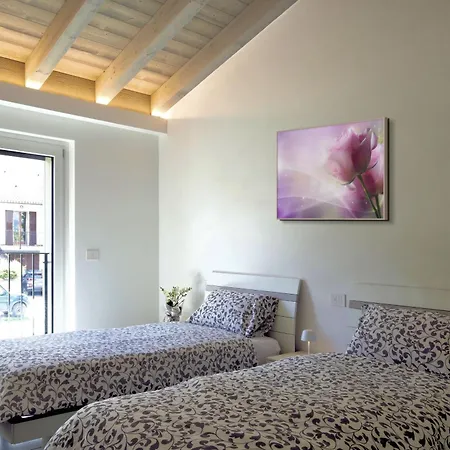 Lägenhet La Terrazza Sul Colico